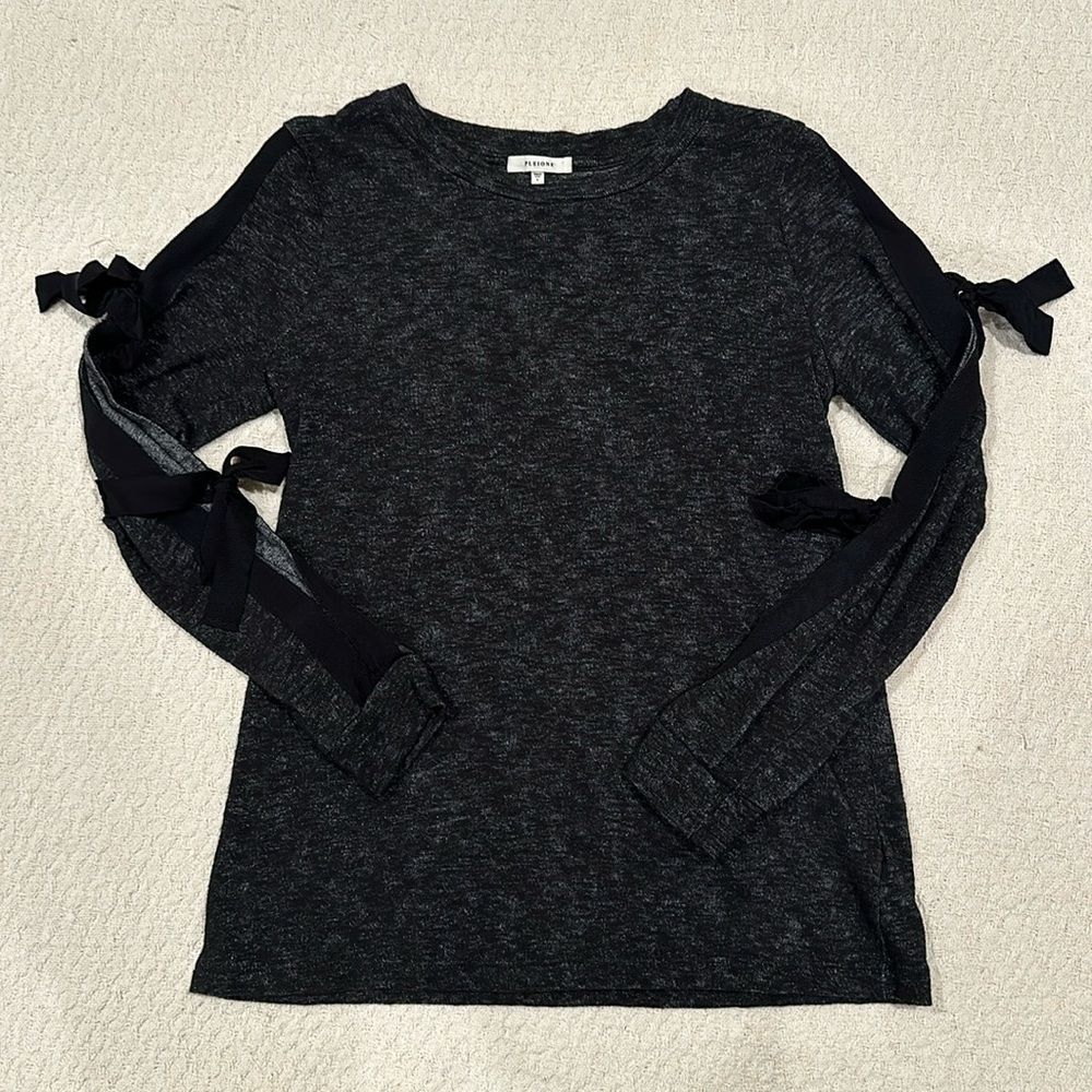 Pleione Heather Gray Black Keyhole Ribbon Tie Long Sleeve Shirt Top Size Small